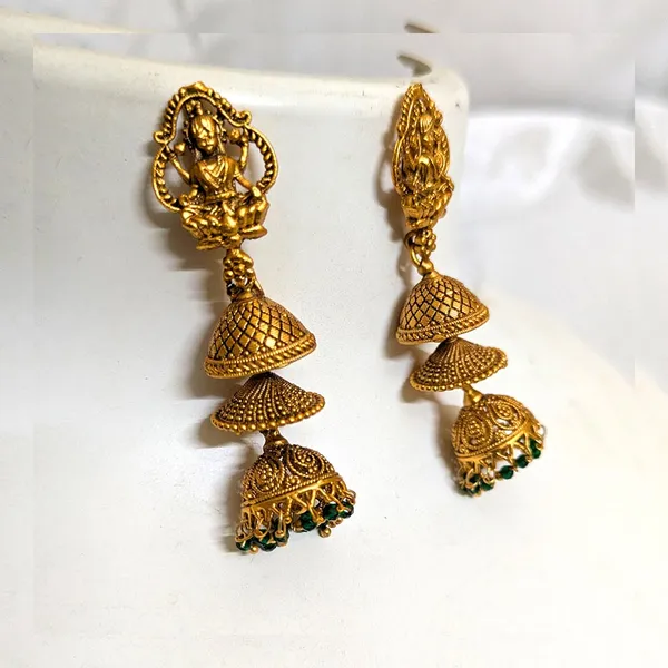 Traditional_Gold_finish_Earrings