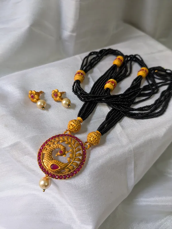 Gold_Copper_Long_Mangalsutra_For_Women