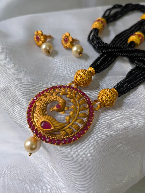 Gold_Copper_Long_Mangalsutra_For_Women