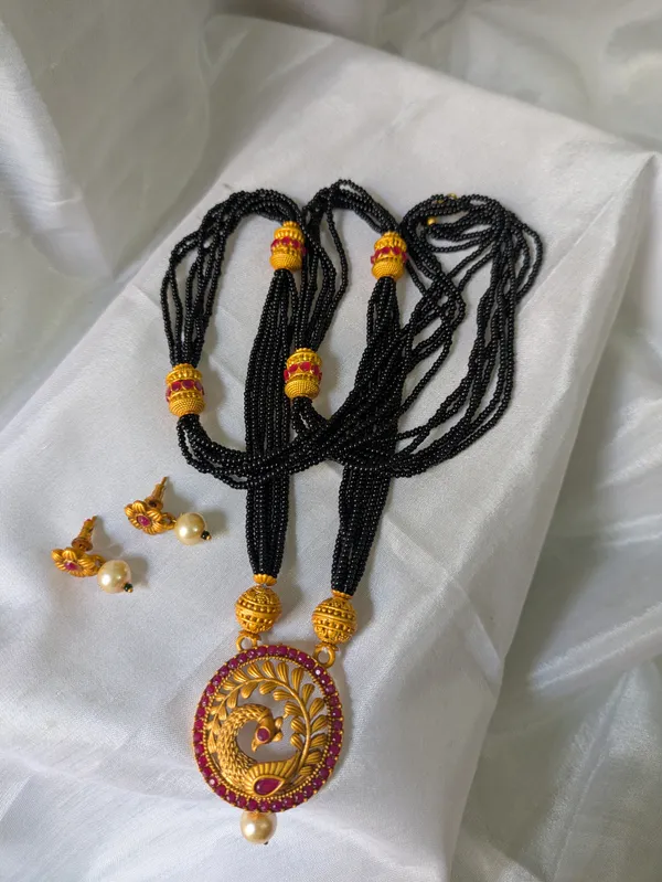 Gold_Copper_Long_Mangalsutra_For_Women