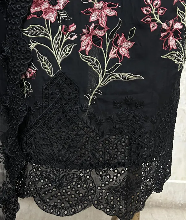 Midnight_Floral_Lace_Elegance_Organza_Unstitched_Suit_Black_1