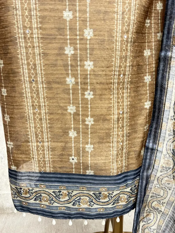Regal_Plum_Elegance_Unstiched_Suit_Olive_Yellow