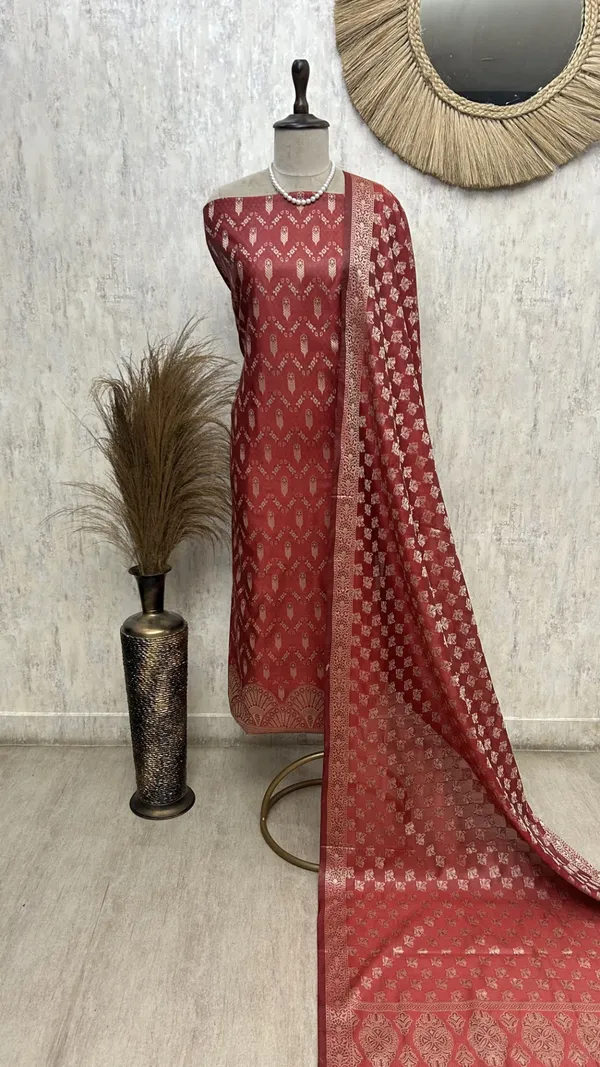 Classic_Grace_Unstiched_Suit_Maroon