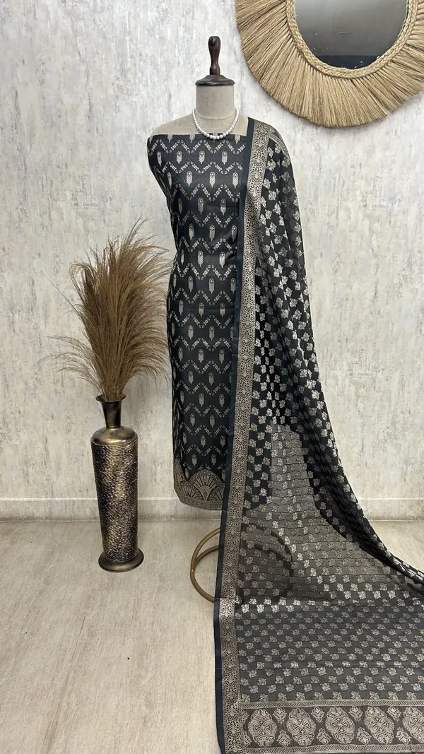 Classic_Grace_Unstiched_Suit_Black