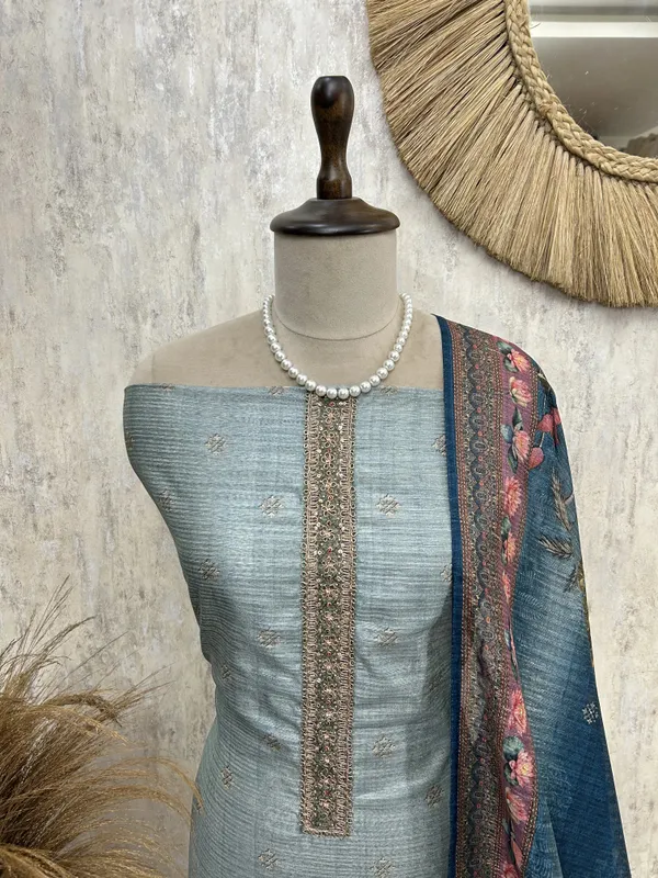 Peacock_Bloom_Unstiched_Suit_Blue