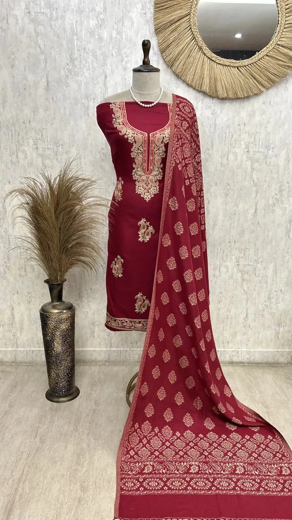 Royal_Teal_Unstiched_Suit_Maroon