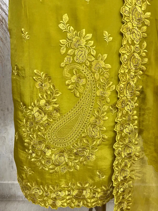 Rose_Embroidered_Grace_Unstiched_Suit_Magenta_Red