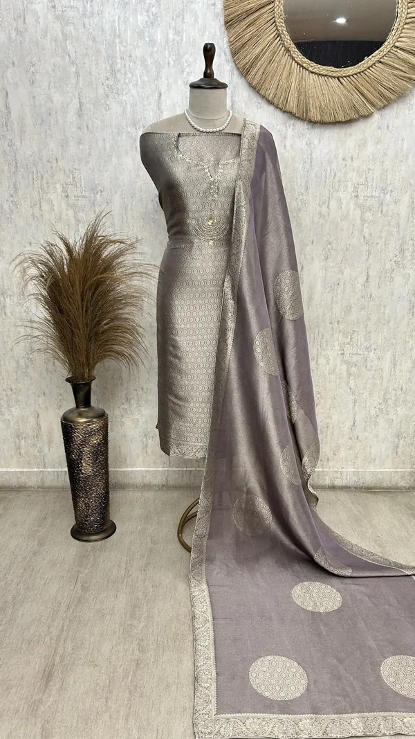 Classic_Gold_Brocade_Unstiched_Suit_Mauve