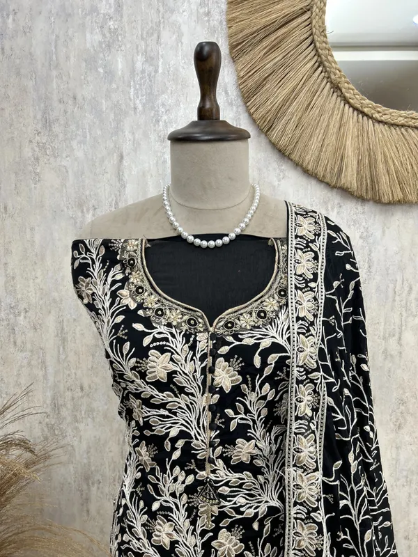 Elegant_Embroidered_Unstiched_Suit_Black_2
