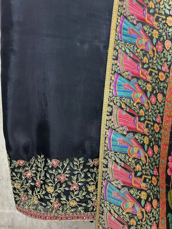 Royale_Opada_Silk_Unstitched_Suit_Set_Black_2