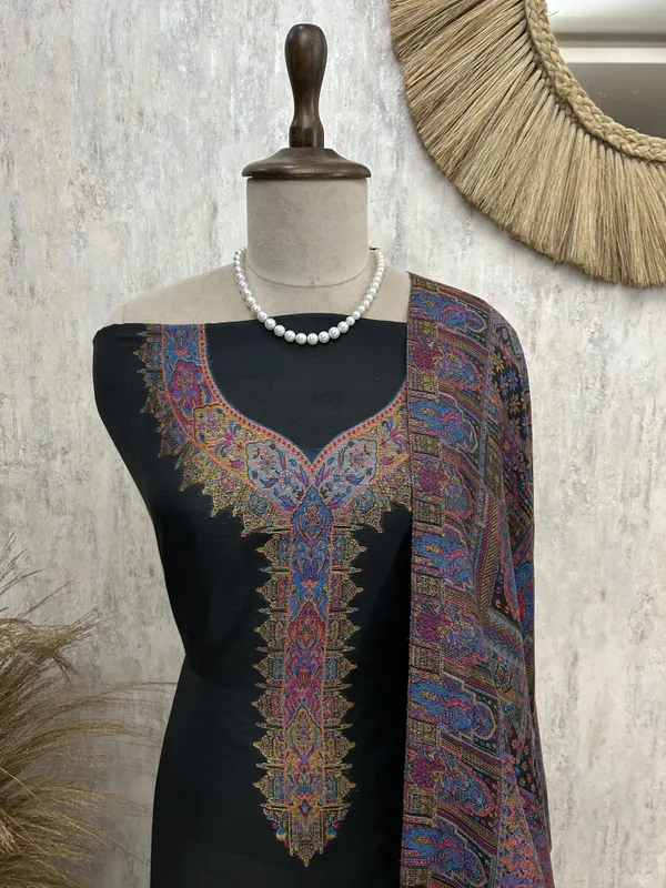 Kani_Weaving_Silk_Unstitched_Suit_Black_2