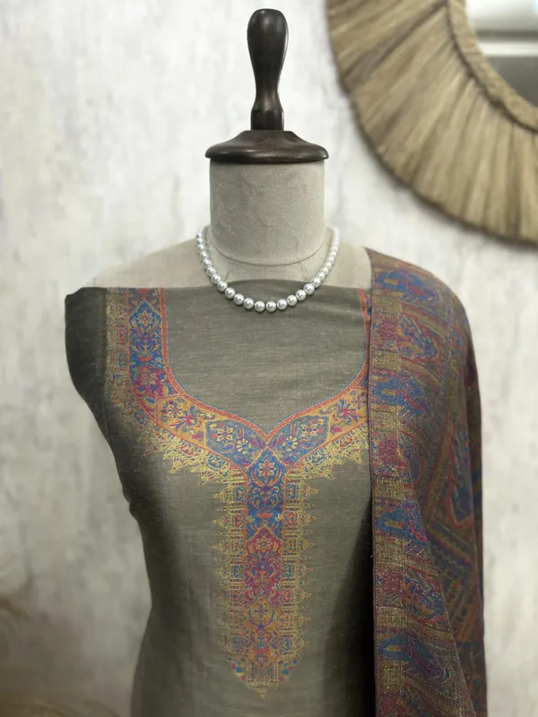 Kani_Weaving_Silk_Unstitched_Suit_Light_Grey