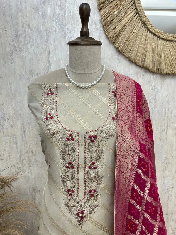 Timeless_Ivory_Unstitched_Suit_Set_Magenta_Pink