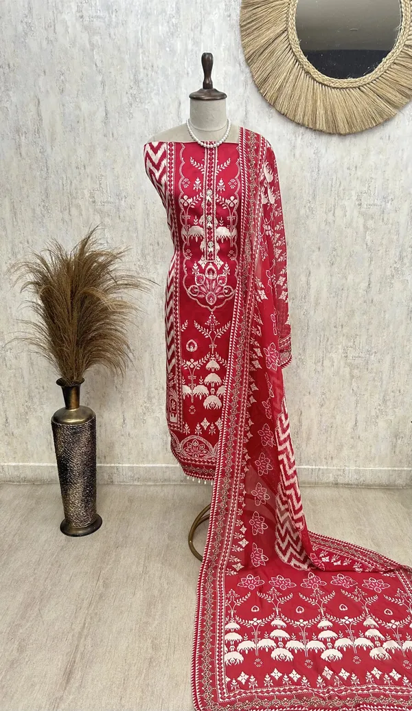 Russian_Crepe_Unstitched_Suit_Set_Featuring_Organza_Dupatta_Red_1