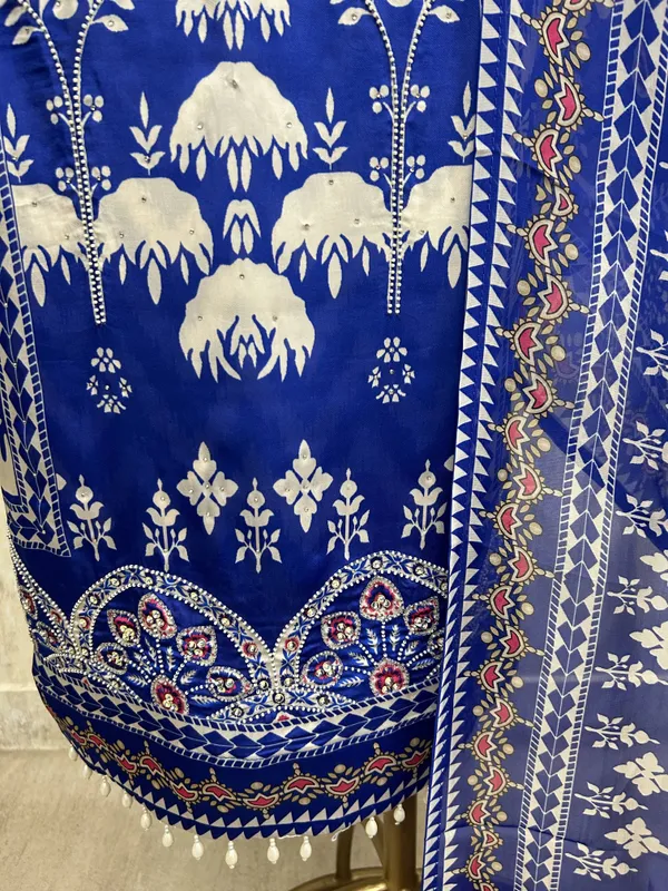 Russian_Crepe_Unstitched_Suit_Set_Featuring_Organza_Dupatta_Ice_Blue