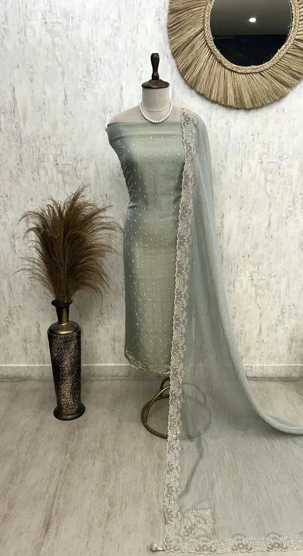 Chiffon_Organza_Unstitched_Suit_Set_With_Chiffon_Organza_Dupatta_Green