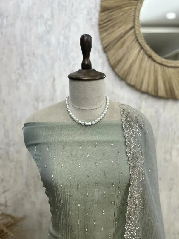 Chiffon_Organza_Unstitched_Suit_Set_With_Chiffon_Organza_Dupatta_Green