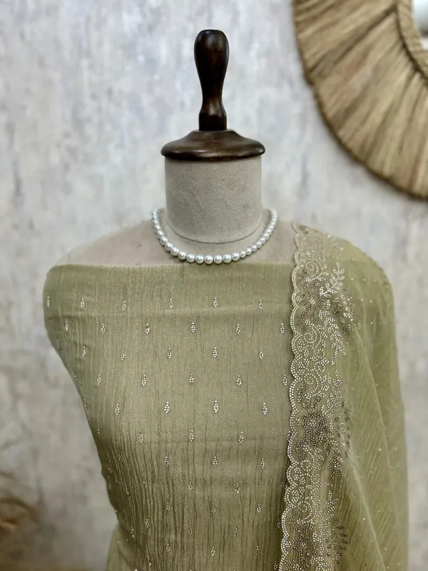 Chiffon_Organza_Unstitched_Suit_Set_With_Chiffon_Organza_Dupatta_Very_Light_Green