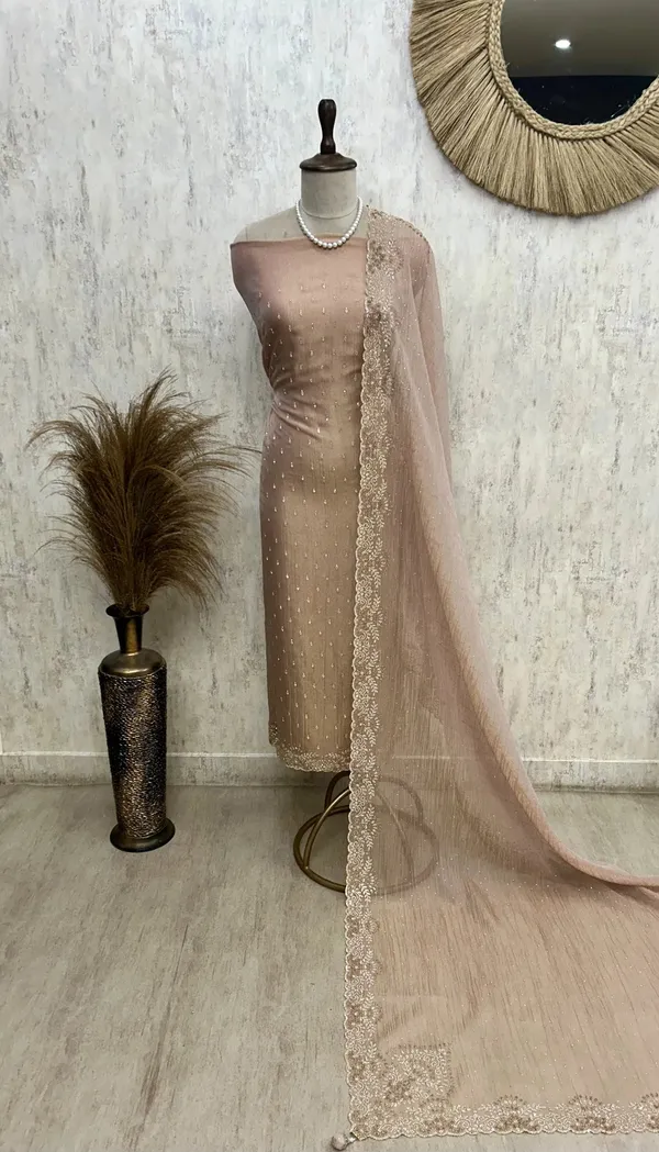 Chiffon_Organza_Unstitched_Suit_Set_With_Chiffon_Organza_Dupatta_Light_Pink