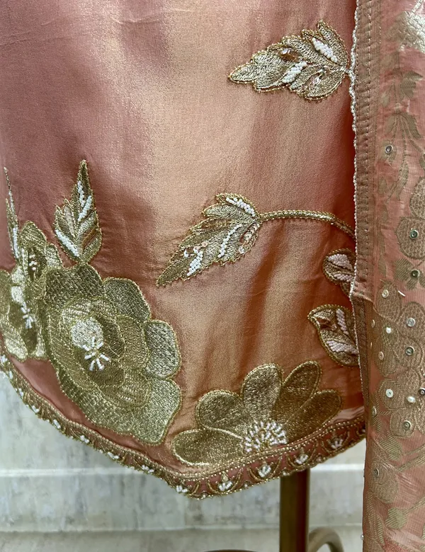 Tissue_Unstitched_Suit_Set_With_Organza_Dupatta_Pink