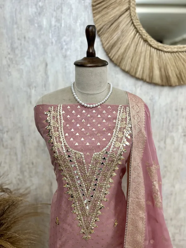 Unstitched_Maheshwari_Suit_Set_Featuring_Organza_Dupatta_Pink