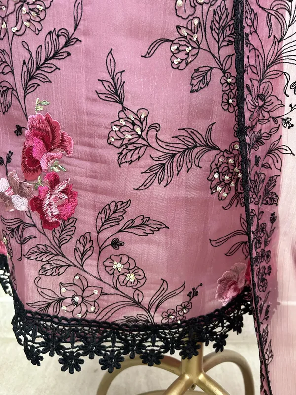 Chiffon_Organza_Unstitched_Suit_Set_With_Chiffon_Dupatta_Pink