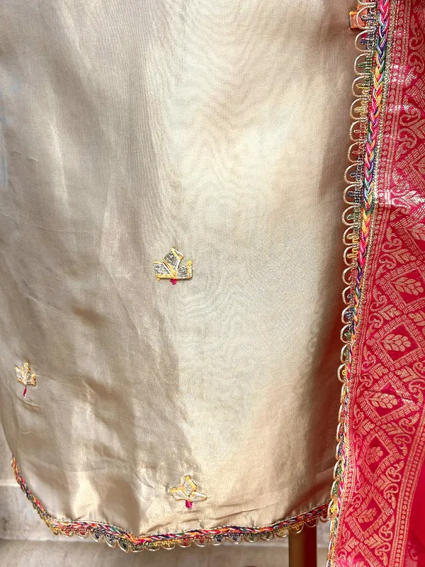 Tissue_Unstitched_Suit_Set_Featuring_Organza_Dupatta_Pink