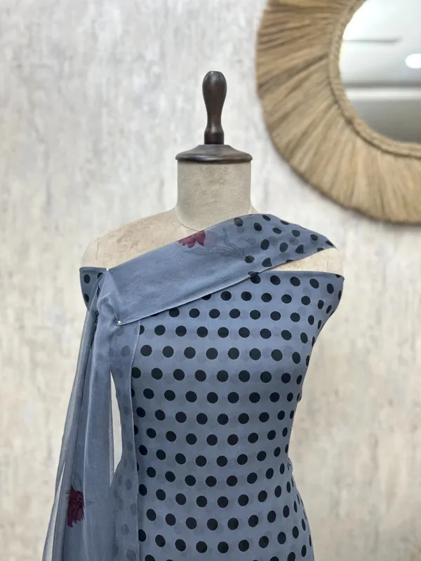 Retro_Polka_Dot_Unstitched_Suit_Grey_1