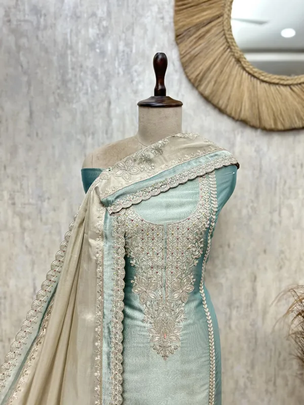 Mesmerising_Glass_Organza_Unstitched_Suit_Turquoise