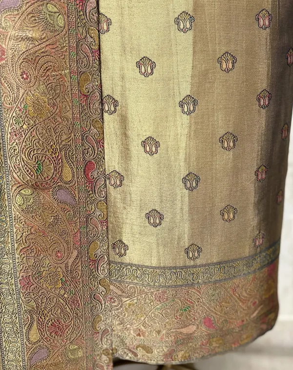 Magnificent_Katan_Silk_Unstitched_Suit_Design4