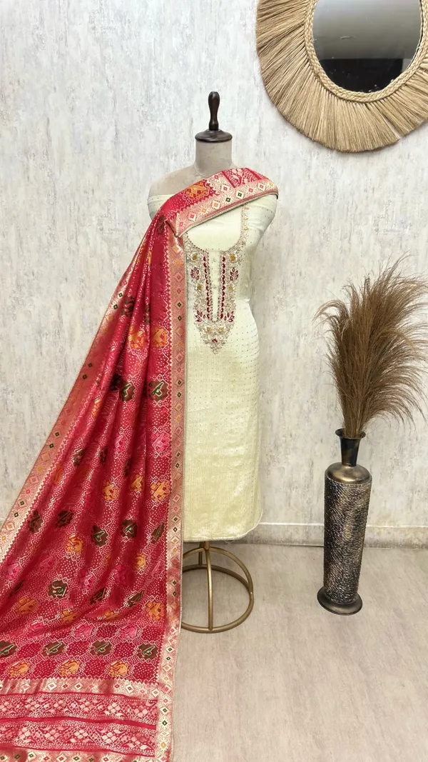 Exquisite_Crush_Tissue_Unstitched_Suits_Red