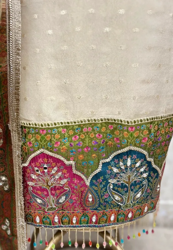 Traditional_Tissue_Unstitched_Suits_Design1