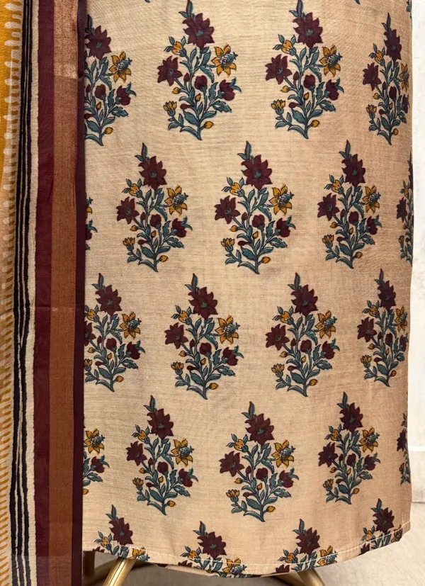 Timeless_Beauty_Of_Maheshwari_Unstitched_Suits_Beige