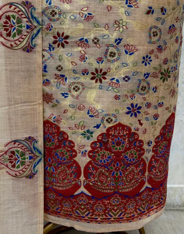 Enchanted_Grace_Jamdani_Linen_Unstitched_Suits_Crayola_Peach