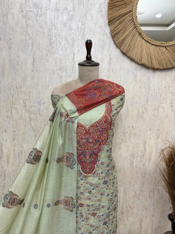 Enchanted_Grace_Jamdani_Linen_Unstitched_Suits_Very_Light_Green