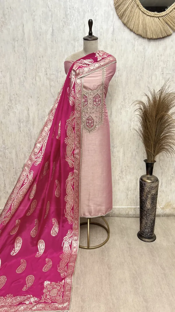 Touch_Of_Traditional_Giraffe_Tissue_Unstitched_Suits_Pink