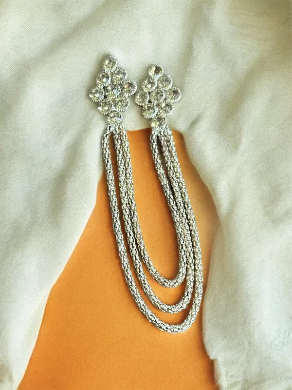 Voxon_Crown_Long_Chain_Brooch,_Crystal_Tassel_Brooch_Pin,Retro_Suit_Lapel_Pins_Collar_Pin,Coat_Tassel_Chain_Lapel_Pins_for_Men's_Suit_Accessories_(Big_size_Brooch)_(gold5)