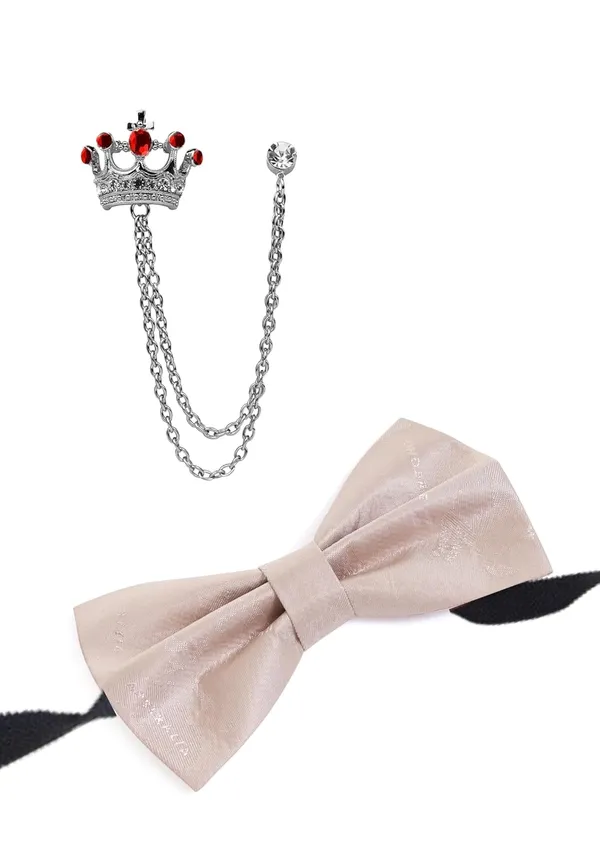 Bow_Tie_For_Men_with_Double_Chain_Taz_Brooch_Tie_World_Map_Self-Design_Formal_&_Weeding_Combo