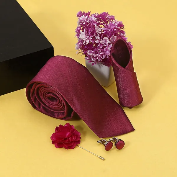 Necktie_Set_For_Men_Complete_Gift_Set_�_Includes_1_Necktie,_1_Pocket_Square,_1_Pair_of_Cufflinks_&_1_Brooch_�_all_in_matching_color.