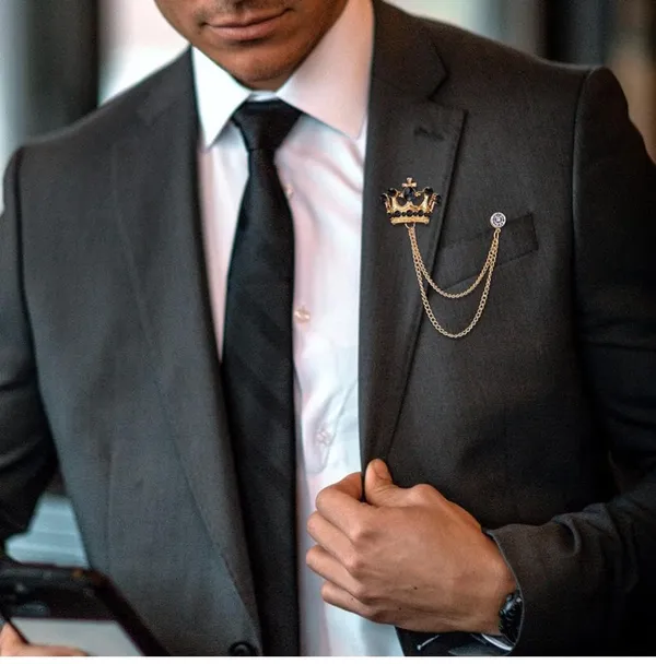 Voxon_Crystal_Crown_Hanging_Chain_Brooch_Suit_Pin,Vintage_Gold_Crown_Brooch,Suit_Stud,Shirt_Studs,Lapel_Pin_Accessories_for_Men_Women_(Pack_of_2)