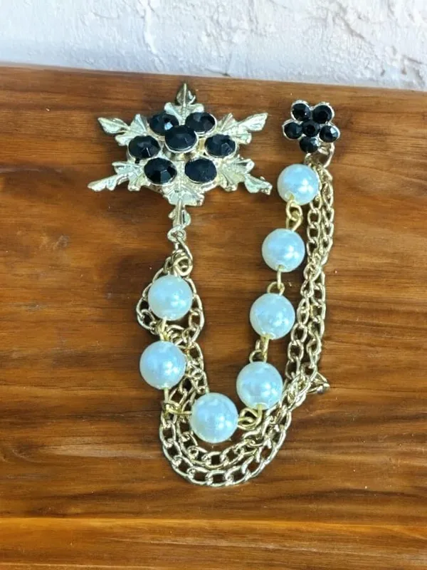 Voxon_Snowflake_Rhinestone_Brooches,_Hanging_Chain_Tassel_Badge,_Gold_Long-chain_Brooches_Shirt_Collar_Lapel_Pin_for_Men_Women_Suit_Accessories_Stage_Jewelry