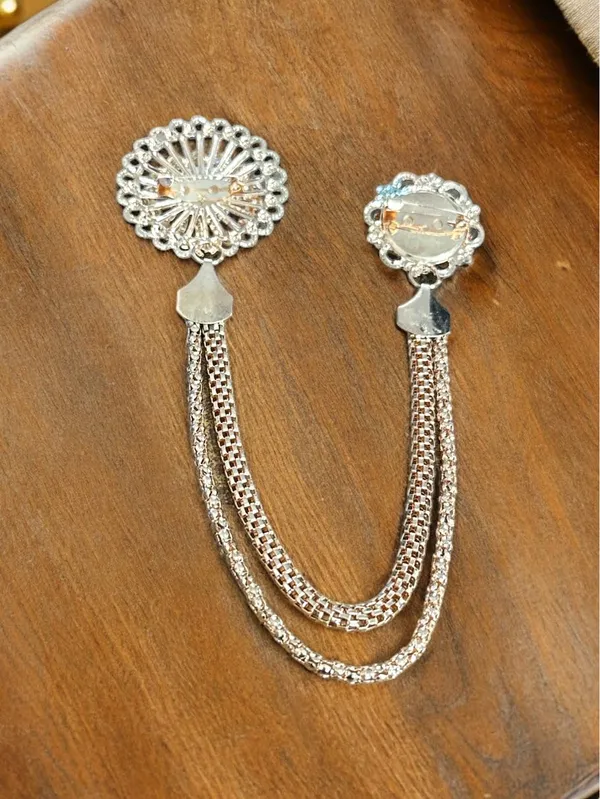 Voxon_Crown_Long_Chain_Brooch,_Crystal_Tassel_Brooch_Pin,Retro_Suit_Lapel_Pins_Collar_Pin,Coat_Tassel_Chain_Lapel_Pins_for_Men's_Suit_Accessories_(Big_size_Brooch)_(gold4)