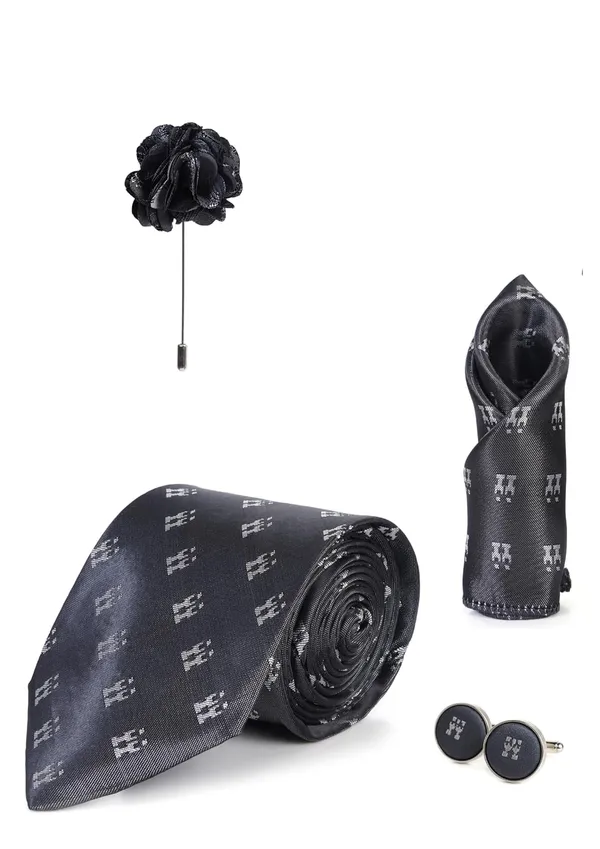Necktie_With_Pocket_Square_&_Cufflink_Set_Complete_Set_For_Gifted_ideas_And_Formal_Dress_Suit