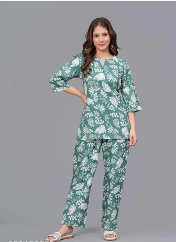 Green_Rayon_Night_Suit_For_Women