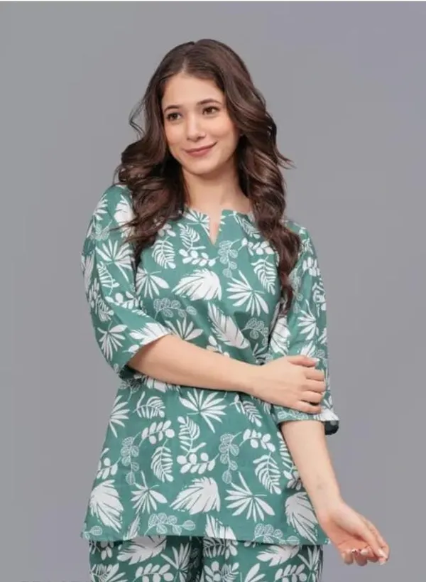 Green_Rayon_Night_Suit_For_Women