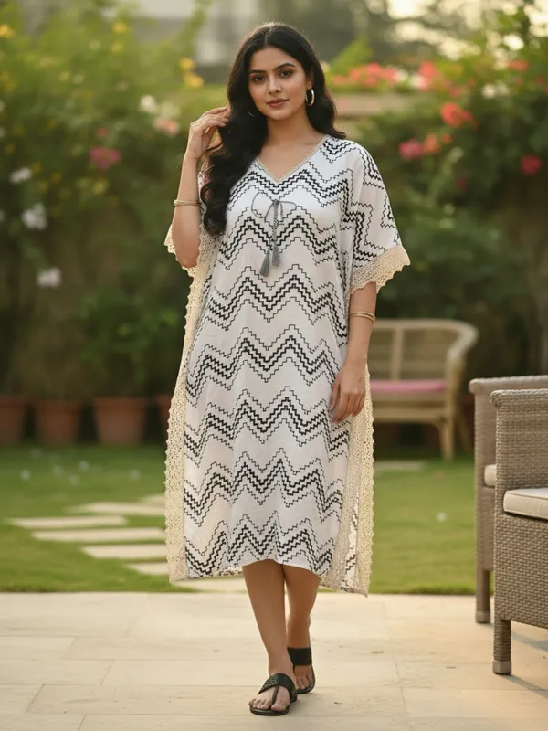 Multicolor_Trendy_Design_Rayon_Kaftan_For_Women