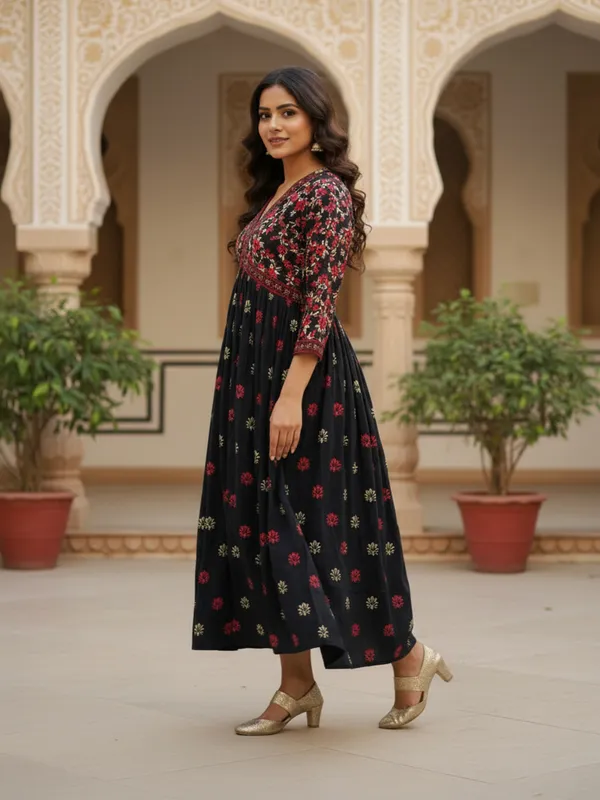 Black_Trendy_Design_Cotton_Rayon_Floral_Print_Gown_Kurta_For_Women