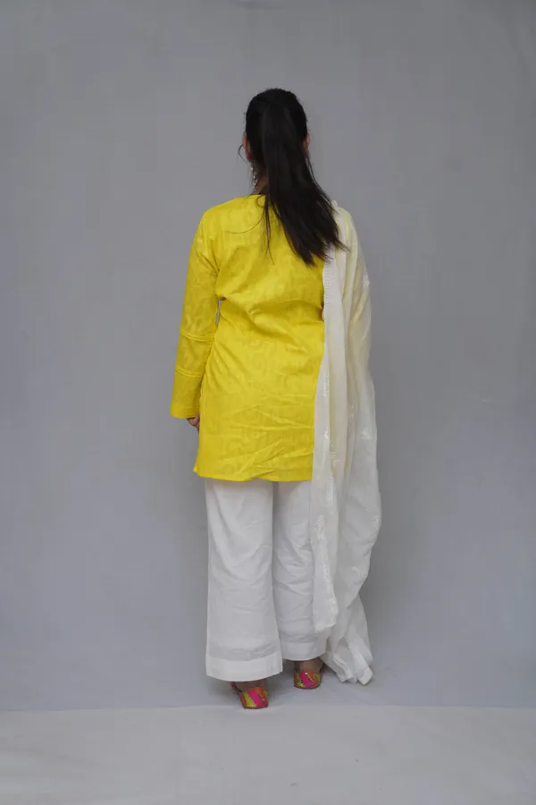 Yellow_&_White_Elegant_Design_Fancy_Cotton_Co-Ord_Set_For_Women