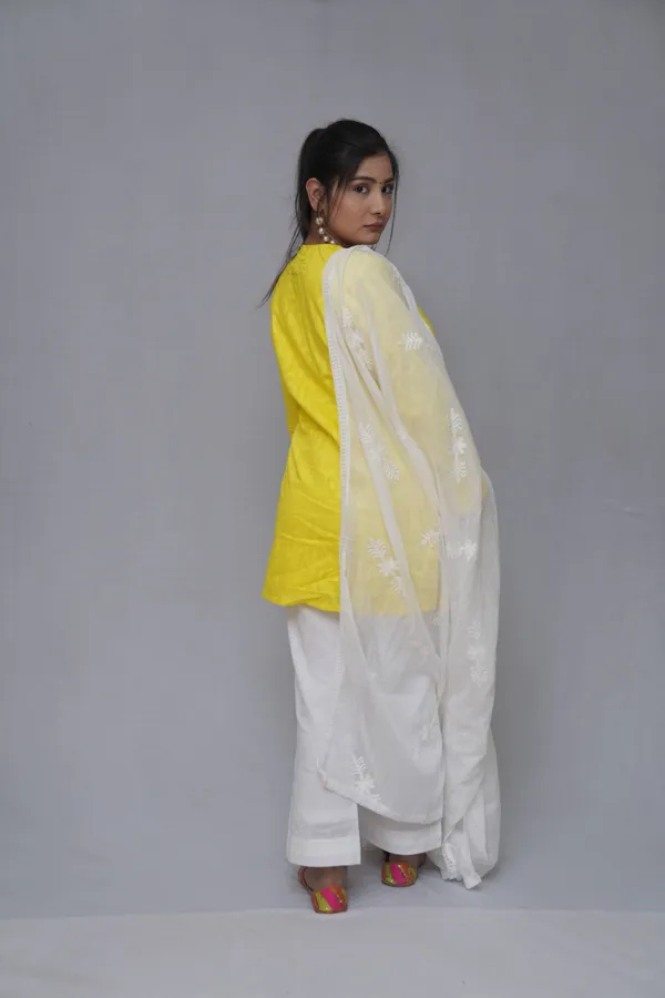 Yellow_&_White_Elegant_Design_Fancy_Cotton_Co-Ord_Set_For_Women