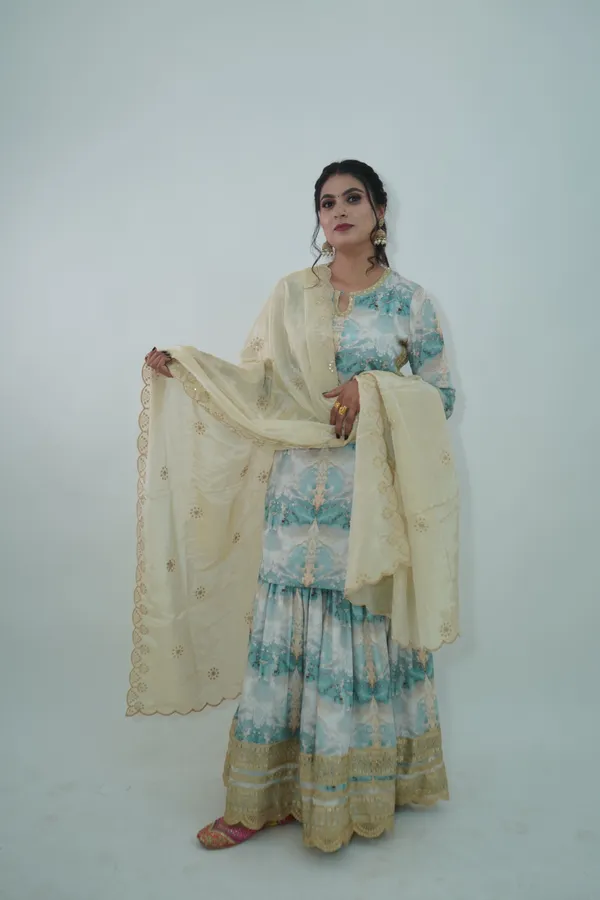Multicolour_Elegant_Design_Crape_Garara_Suit_Set_For_Women